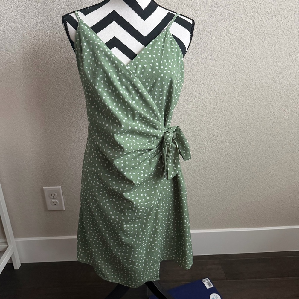 Heartloom || green polka dot wrap mini dress